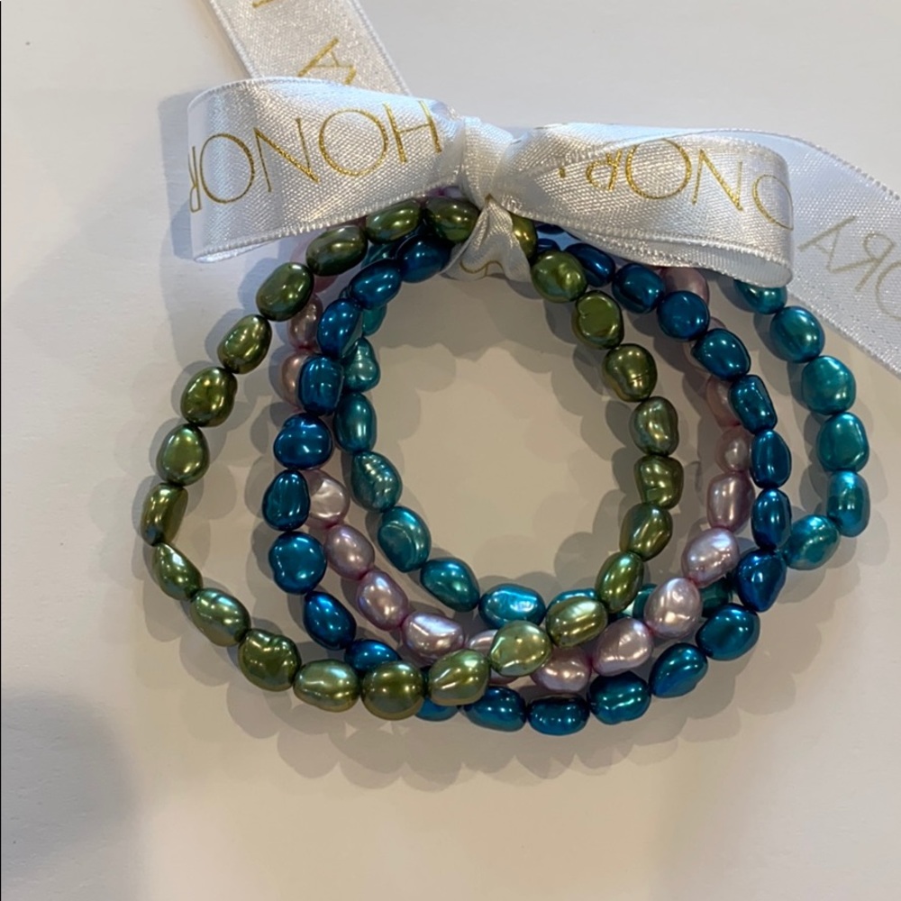Multi-color pearl bracelet set (8in.)
